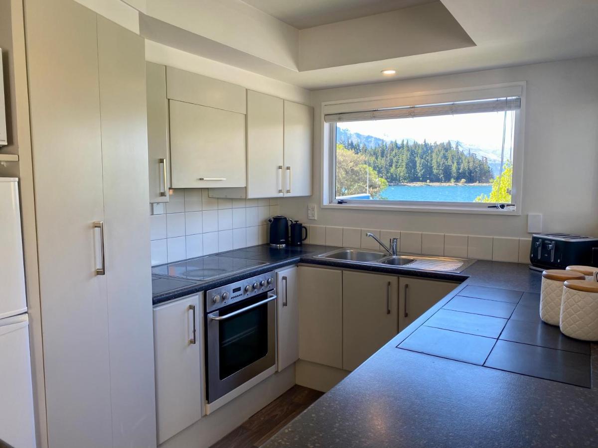 Lakefront Gem, Absolute Waterfront Queenstown Extérieur photo